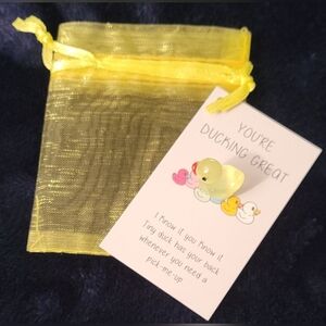 Pocket Hug Yellow Duck